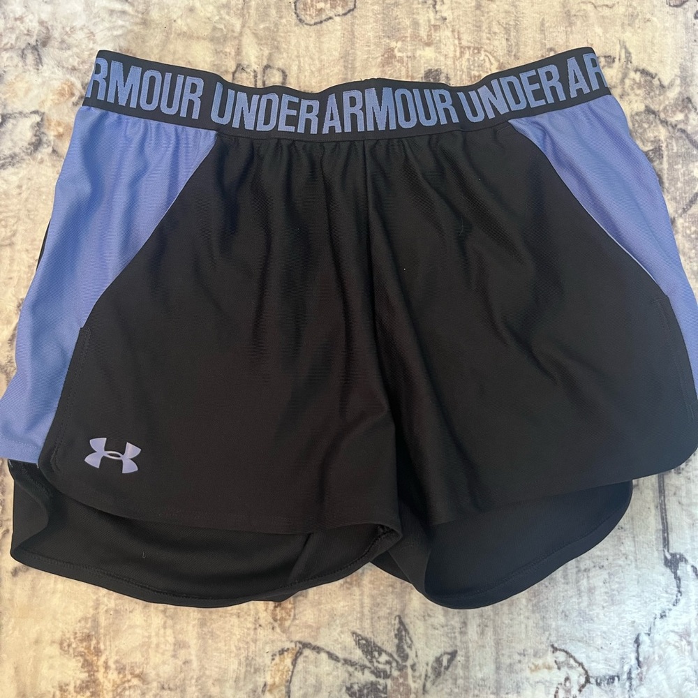 Under Armour Purple & Black Shorts size Medium